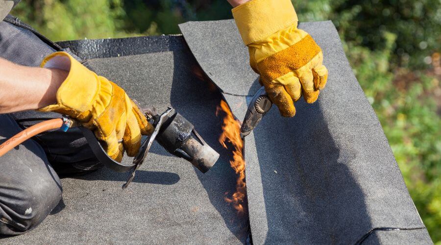 Professional gutter cleaning in Johnson City, TN